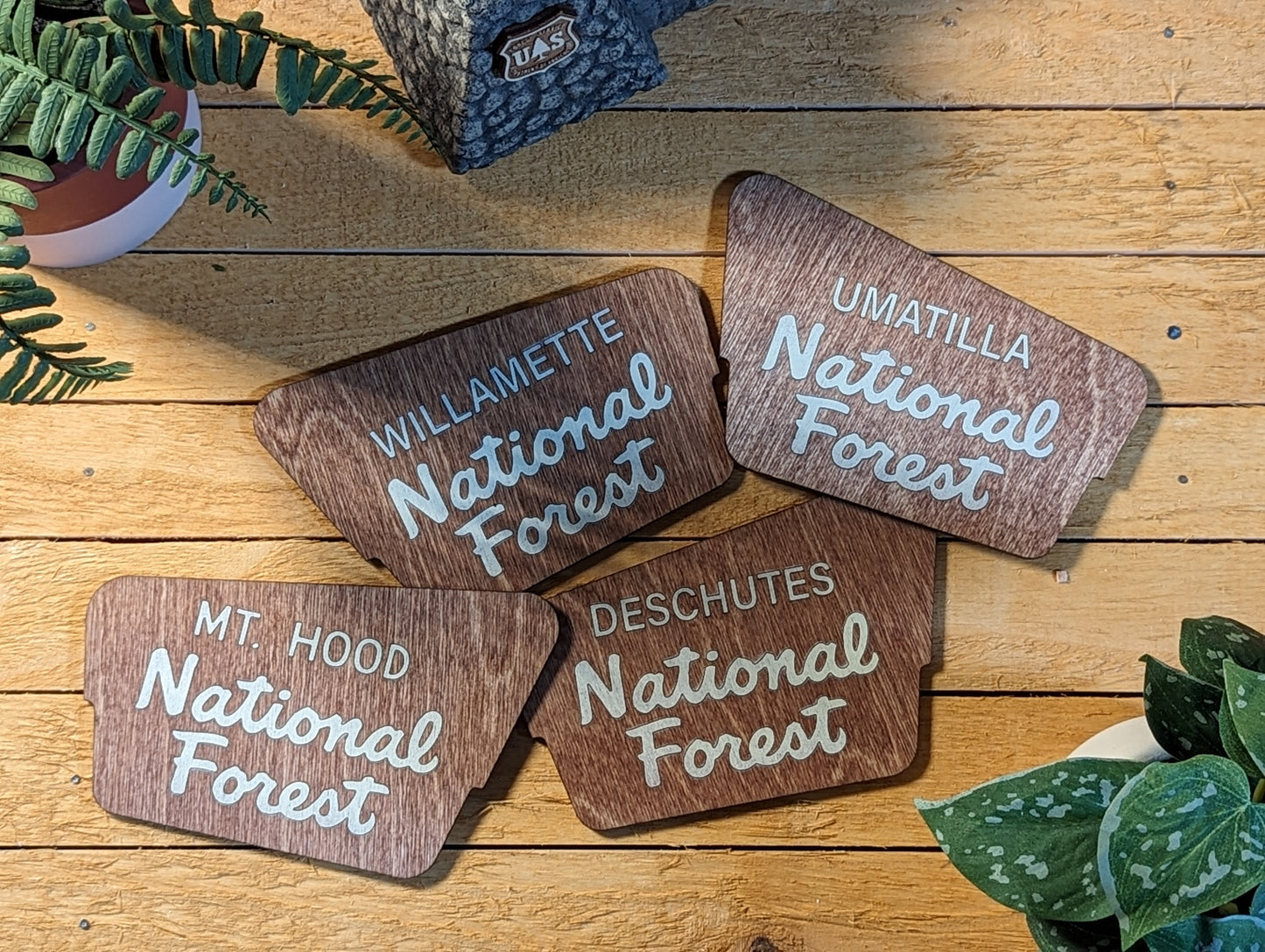 Oregon National Forests Entrance Signs Coaster Set With Stone Base